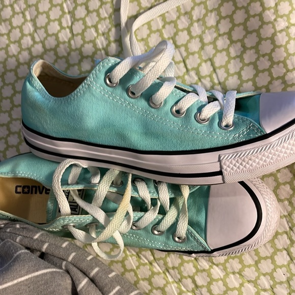 Unisex converse low tops AllStar light teal color, women’s sz 8 or men’s size 6 - Picture 8 of 8